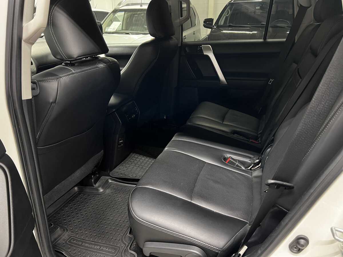Купить Toyota Land Cruiser Prado, 2019, 177 342 км, фото №12