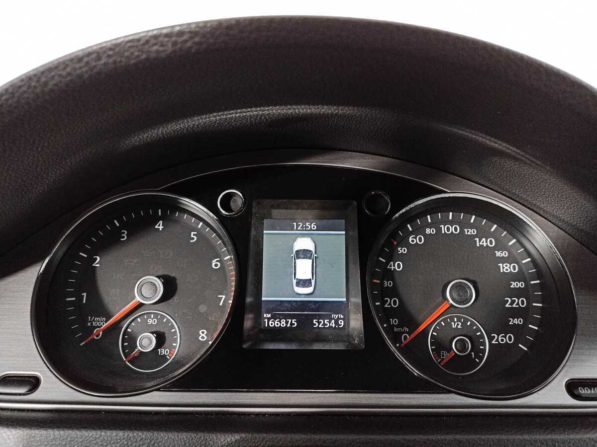 Купить Volkswagen Passat, 2011, 166 876 км, фото №11