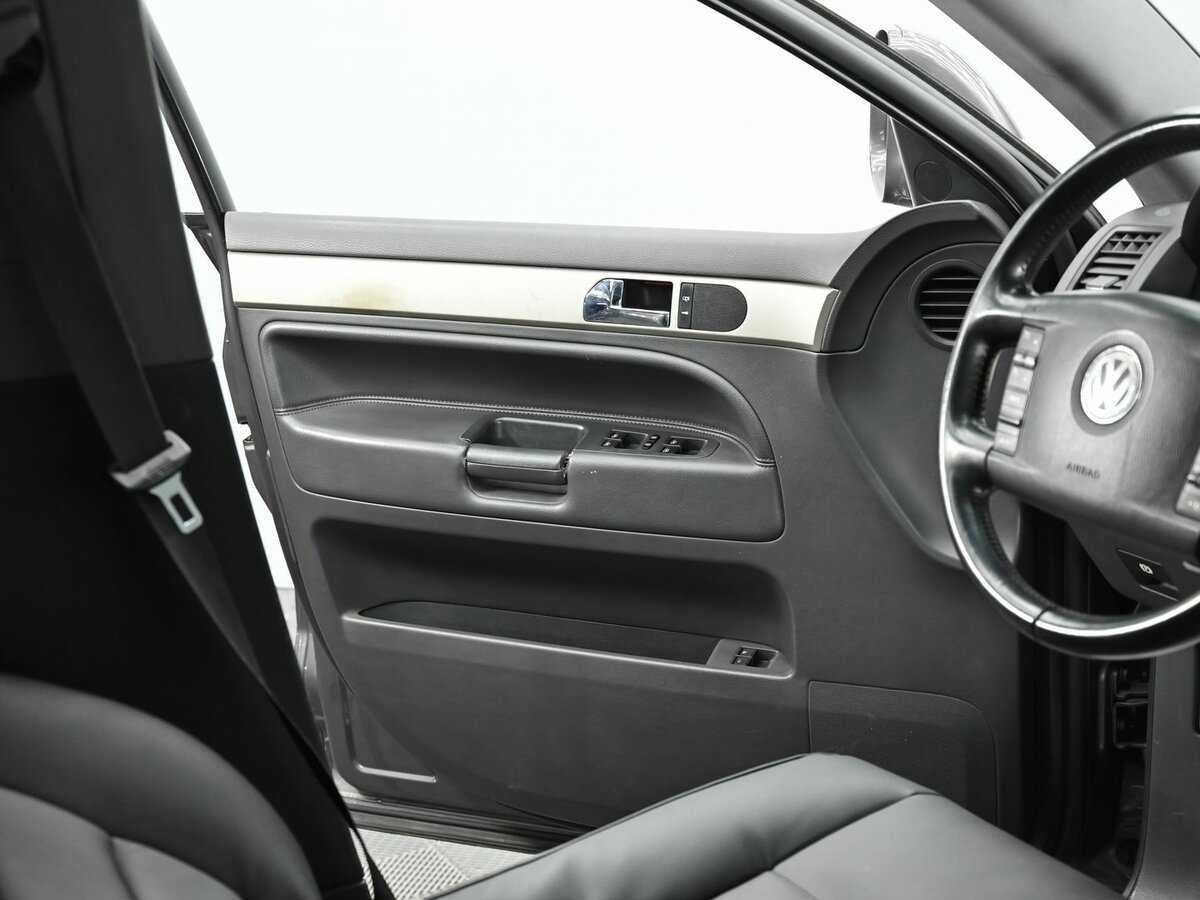 Купить Volkswagen Touareg, 2010, 199 000 км, фото №7