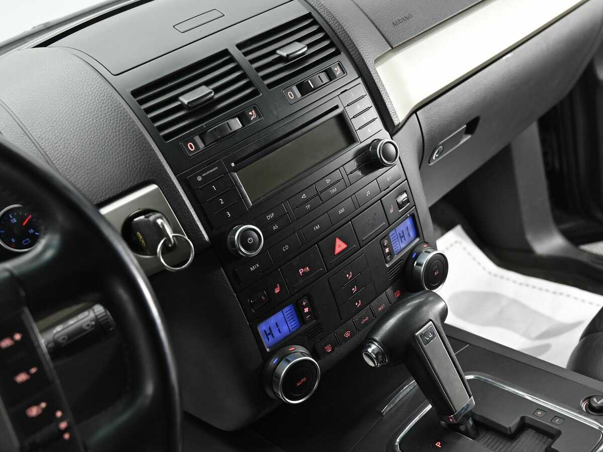 Купить Volkswagen Touareg, 2010, 199 000 км, фото №11