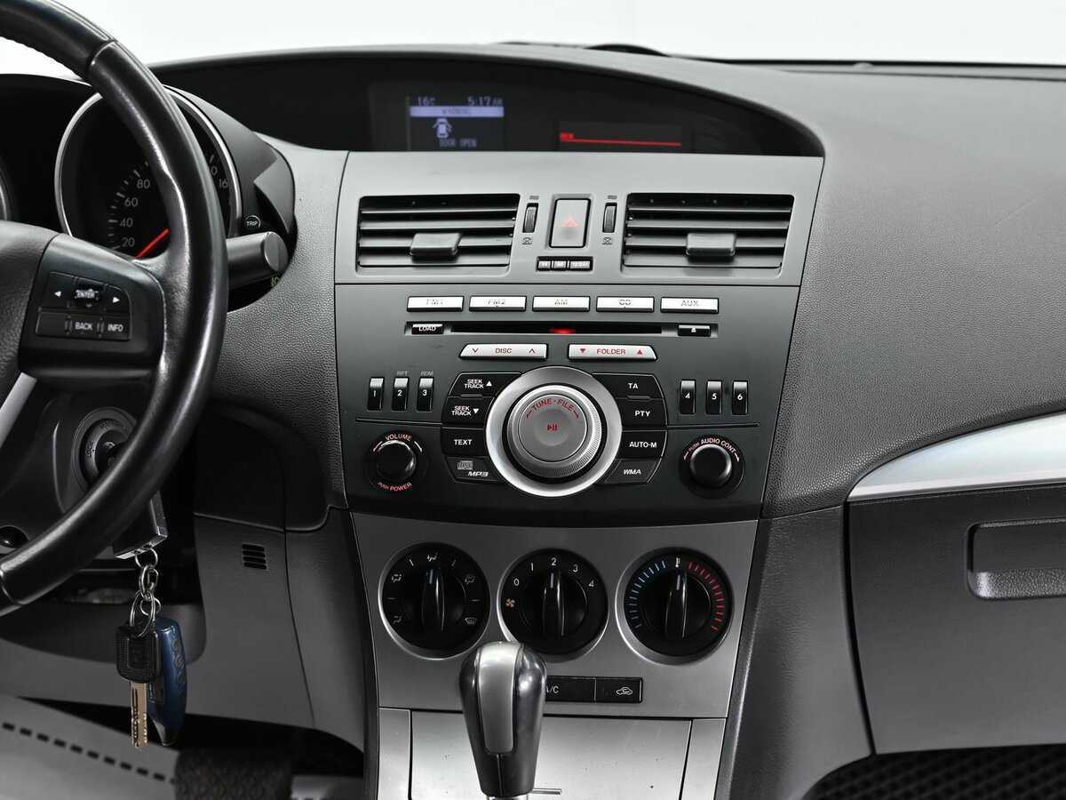 Купить Mazda 3, 2010, 171 500 км, фото №9