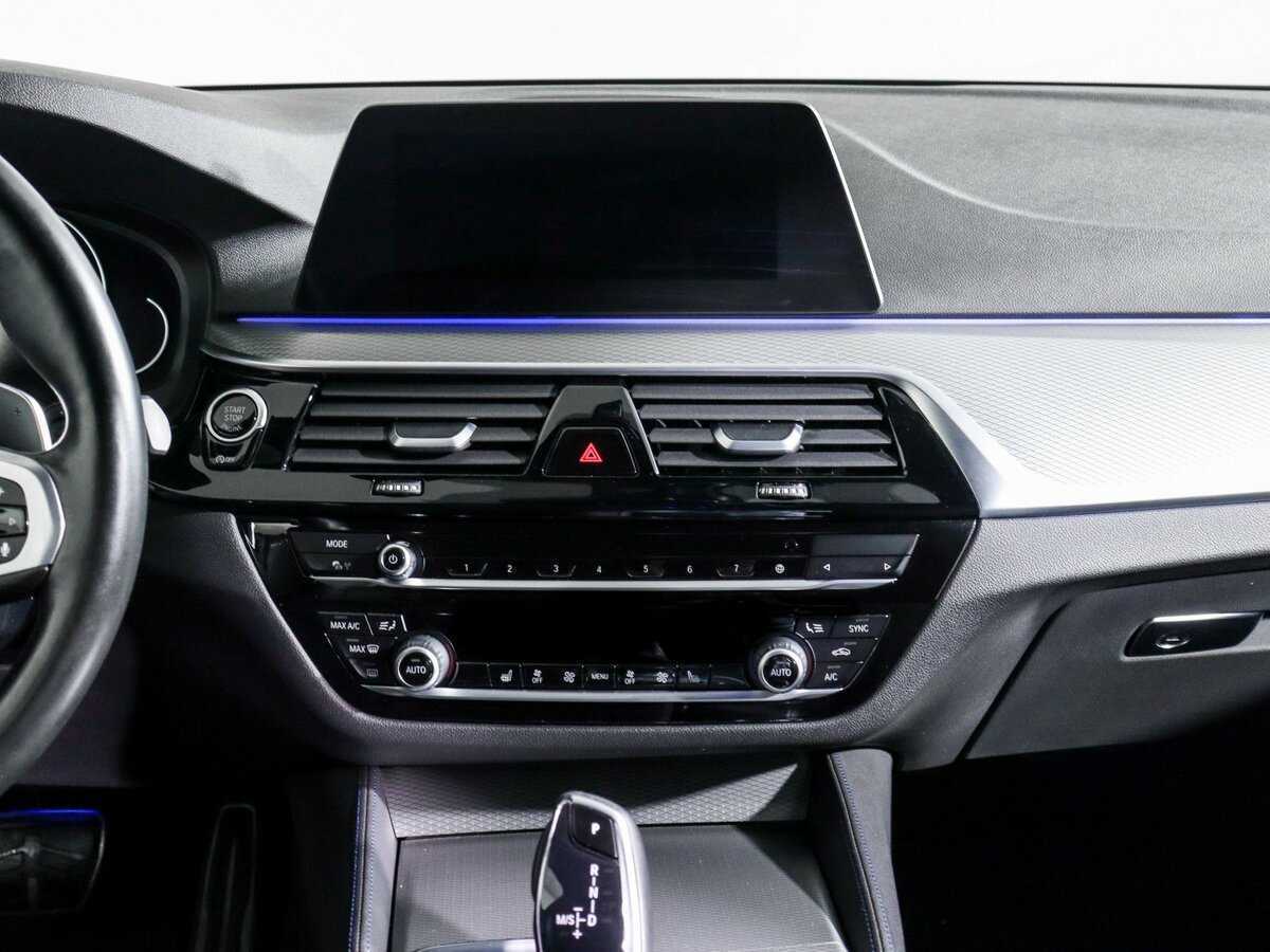 Купить BMW 5 серии 520d xDrive, 2020, 73 785 км, фото №10