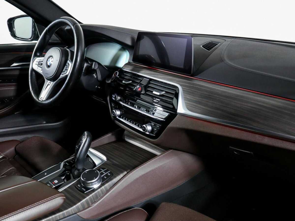 Купить BMW 5 серии 530d xDrive, 2018, 66 000 км, фото №9