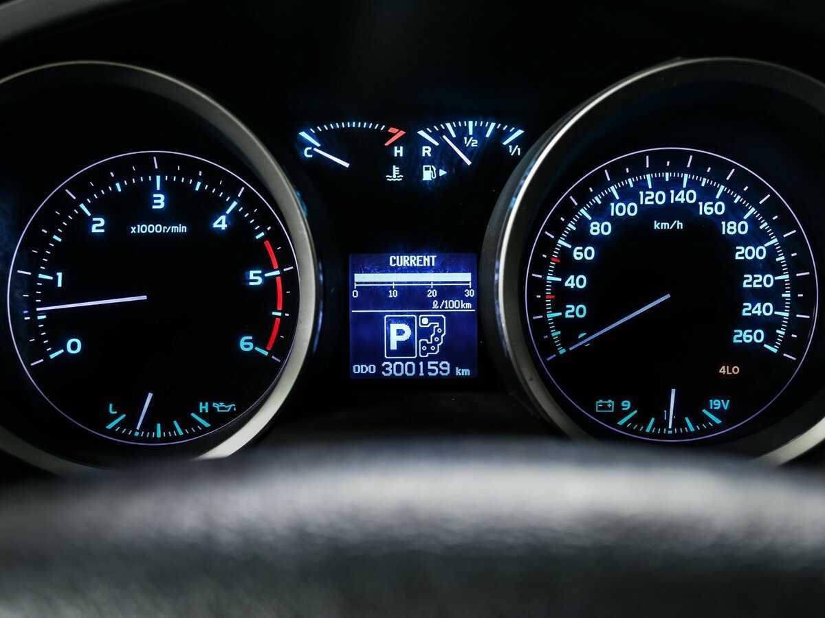 Купить Toyota Land Cruiser, 2010, 300 159 км, фото №10