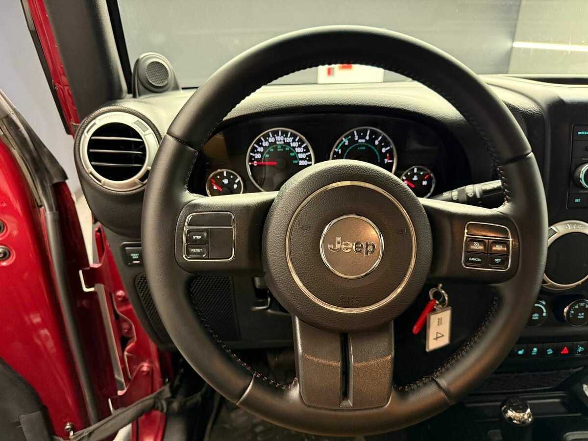 Купить Jeep Wrangler, 2011, 57 037 км, фото №7