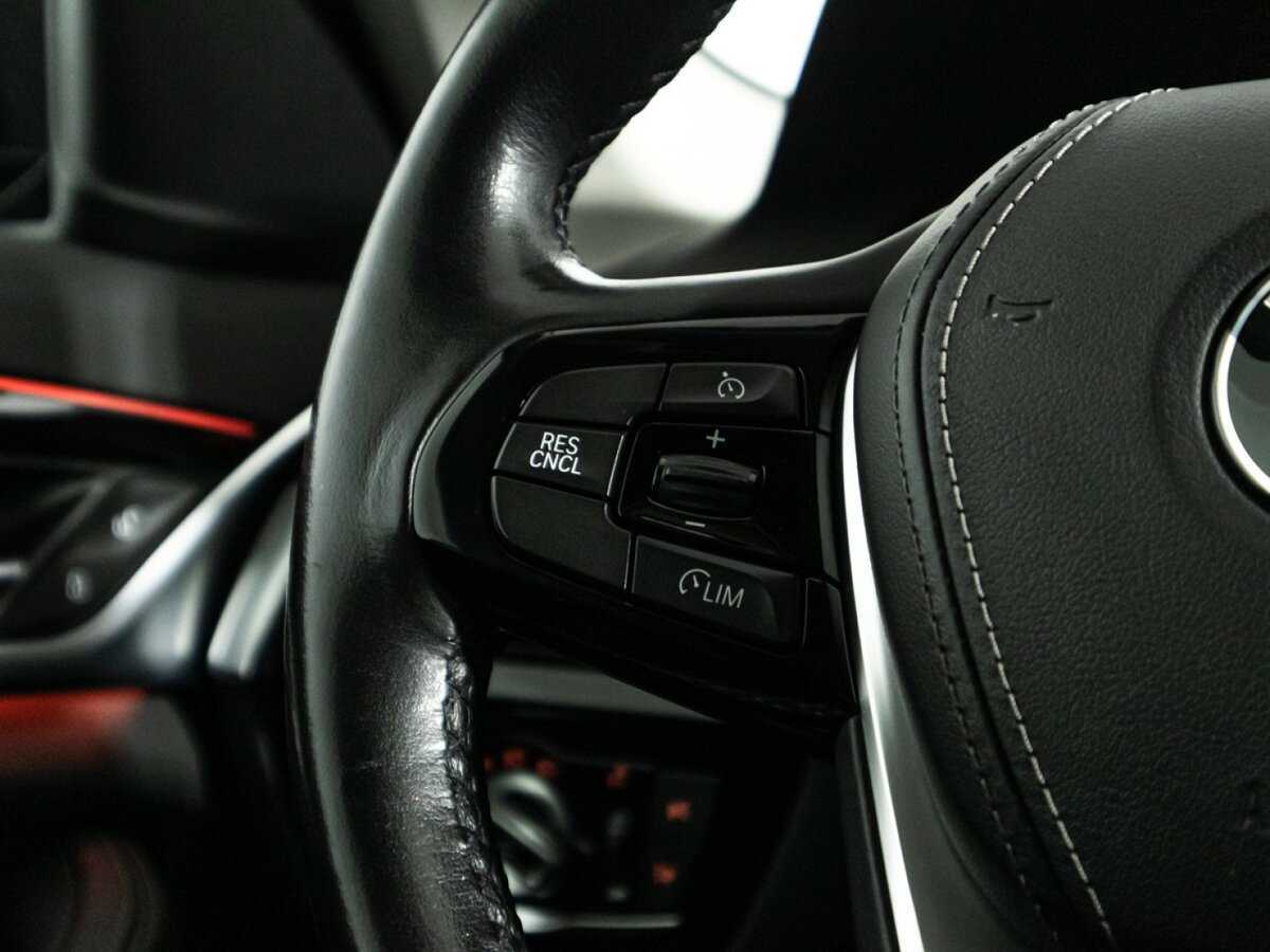 Купить BMW 5 серии 520d, 2019, 113 099 км, фото №24