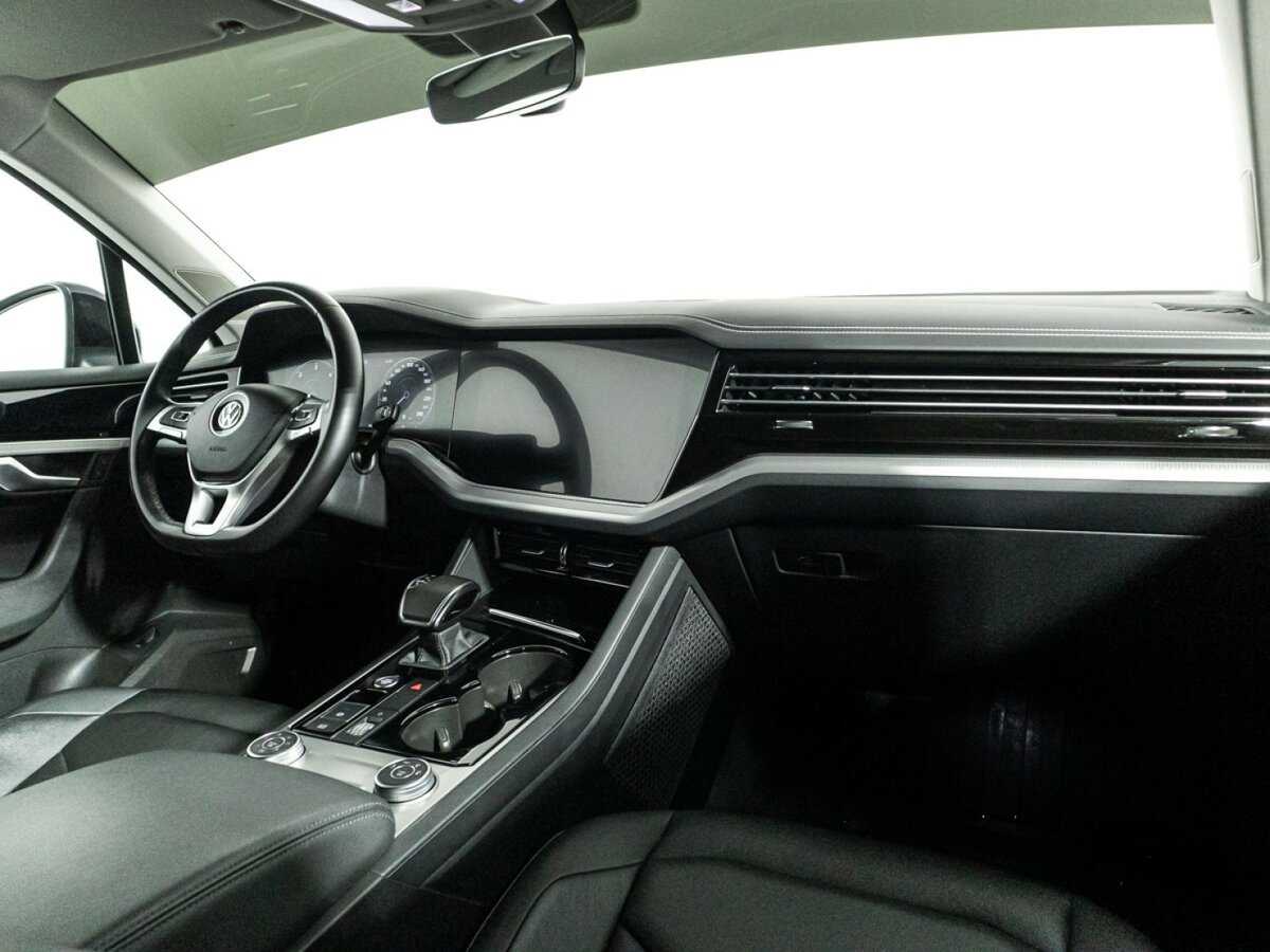 Купить Volkswagen Touareg, 2019, 97 163 км, фото №8