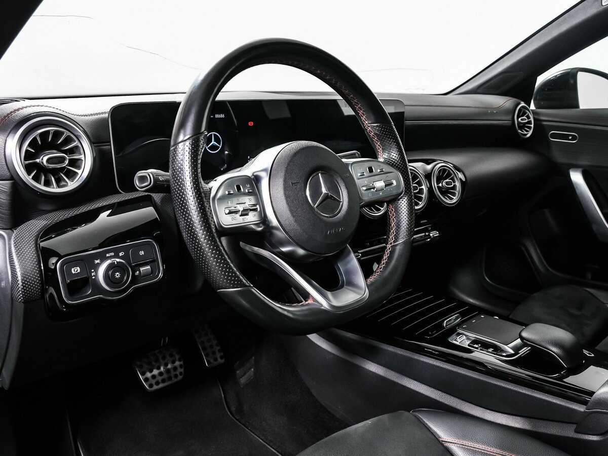 Купить Mercedes-Benz CLA 200, 2019, 88 593 км, фото №12