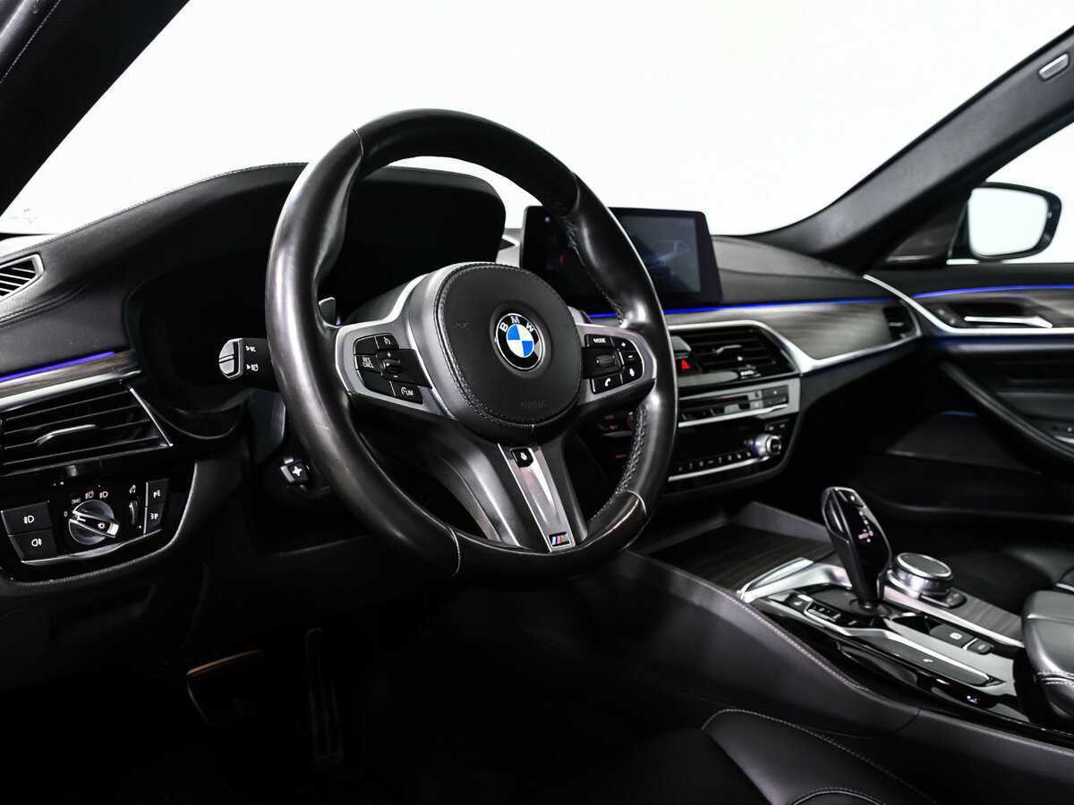Купить BMW 5 серии 530d xDrive, 2019, 100 500 км, фото №13