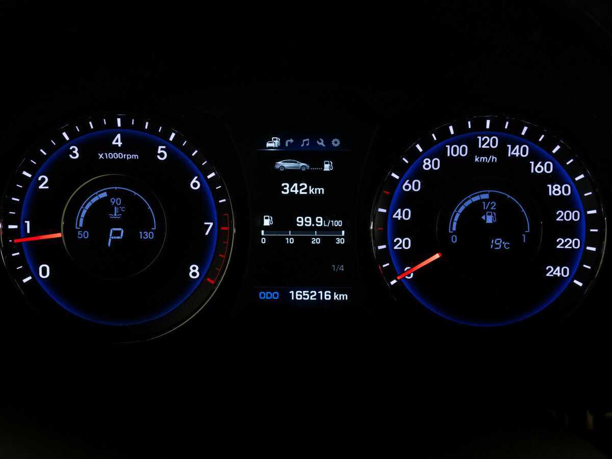 Купить Hyundai i40, 2015, 165 210 км, фото №15