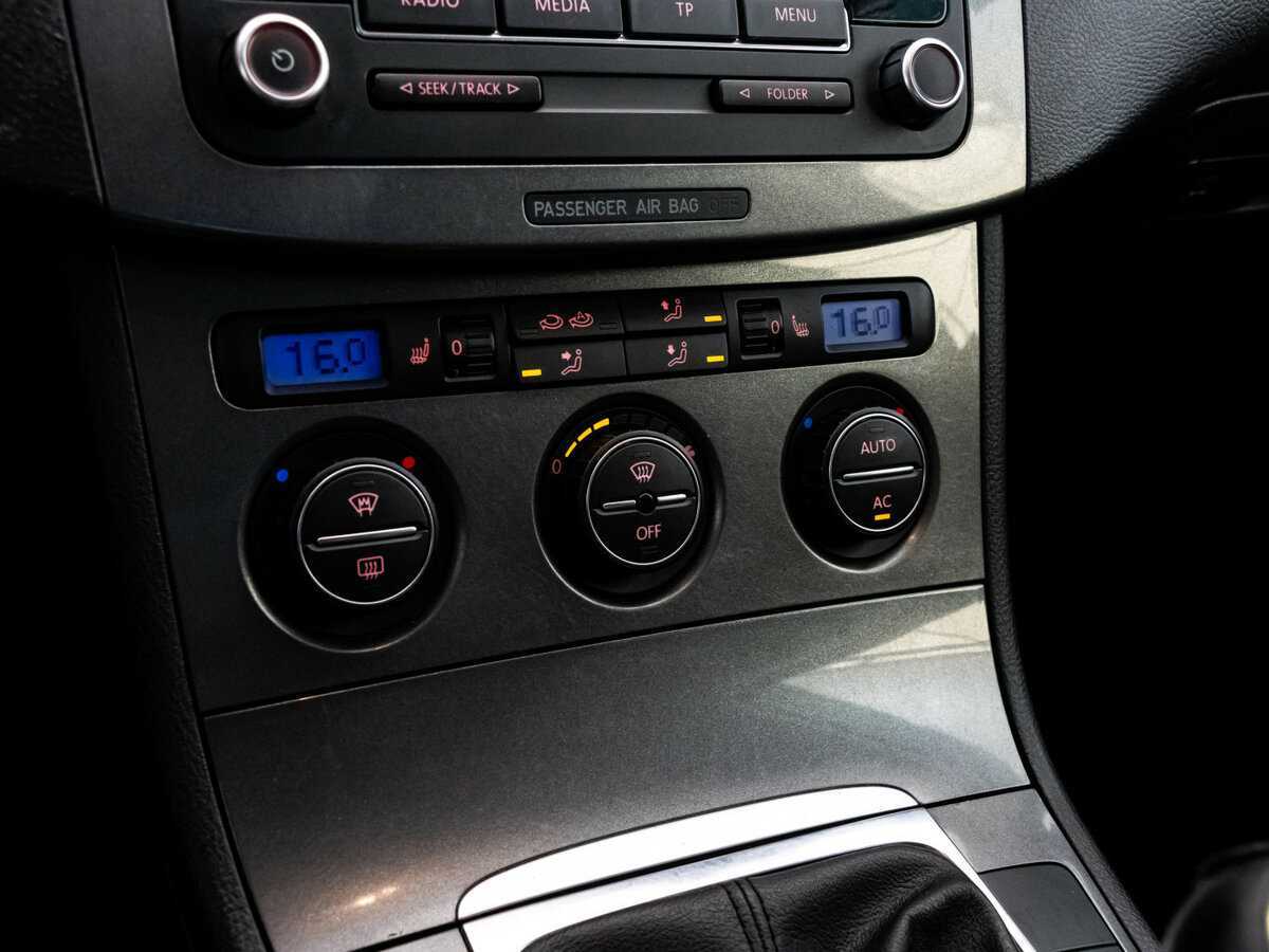 Купить Volkswagen Passat, 2008, 286 541 км, фото №11