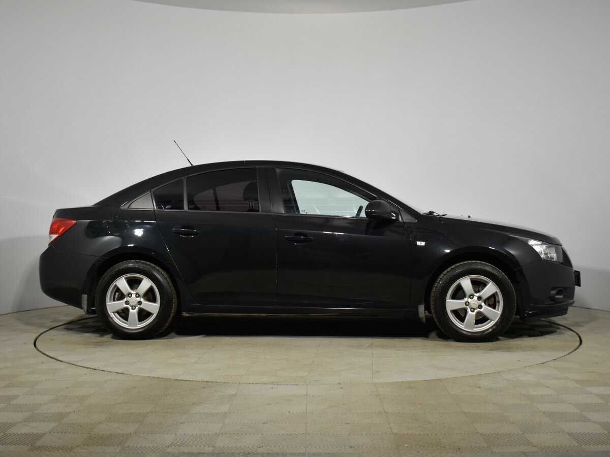 Купить Chevrolet Cruze, 2011, 77 860 км, фото №4