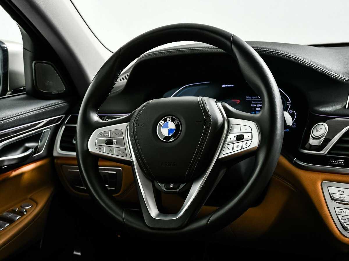 Купить BMW 7 серии 745e, 2019, 50 846 км, фото №19