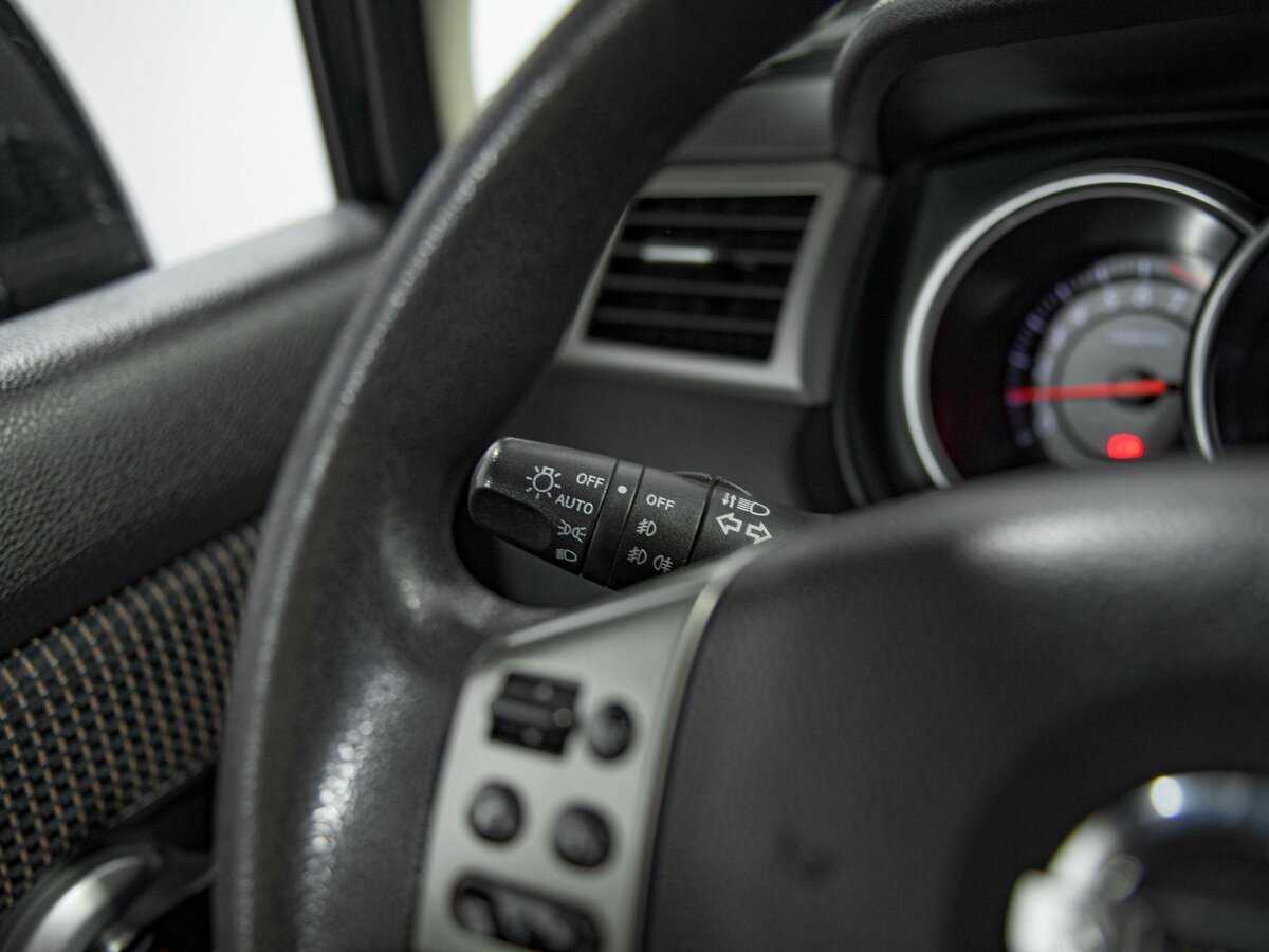 Купить Nissan Tiida, 2010, 104 000 км, фото №8