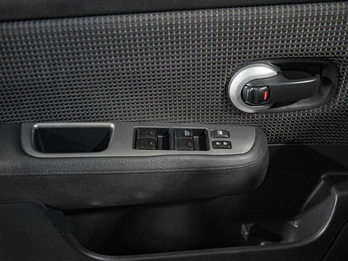 Купить Nissan Tiida, 2010, 104 000 км, фото №13