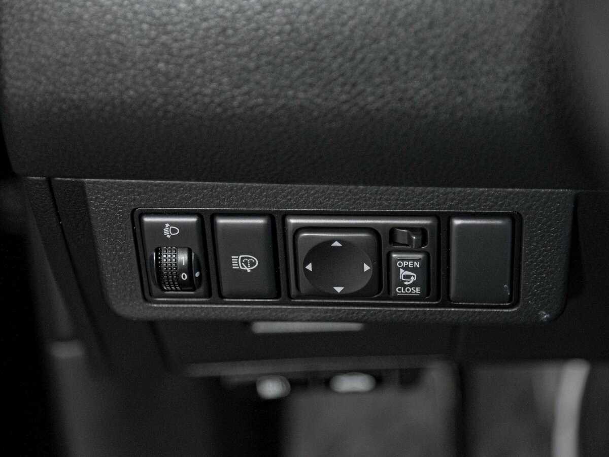 Купить Nissan Tiida, 2010, 104 000 км, фото №14