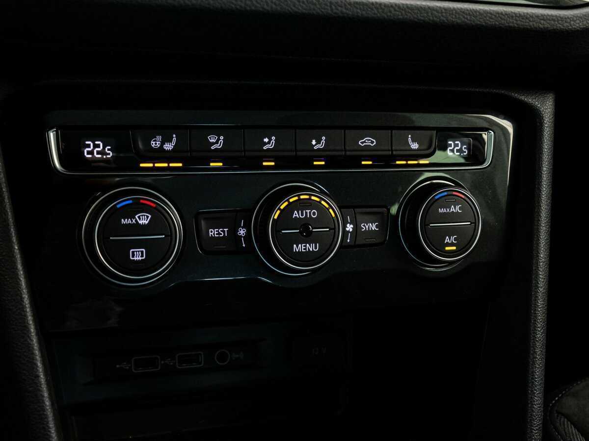 Купить Volkswagen Tiguan, 2019, 65 070 км, фото №13