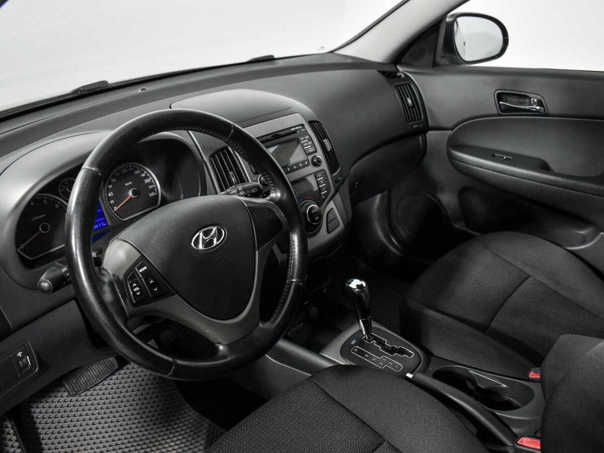 Купить Hyundai i30, 2009, 194 410 км, фото №9