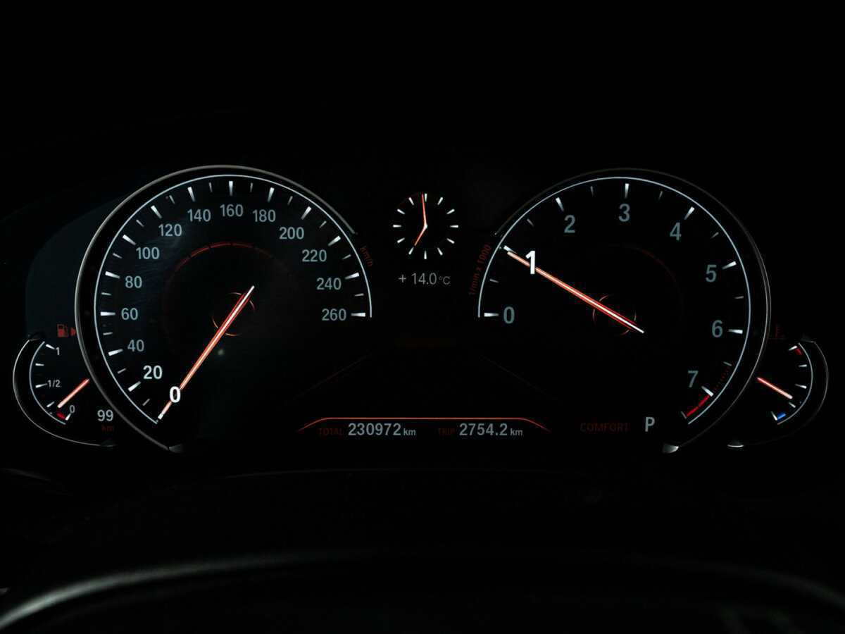 Купить BMW 5 серии 530i xDrive, 2017, 230 970 км, фото №12