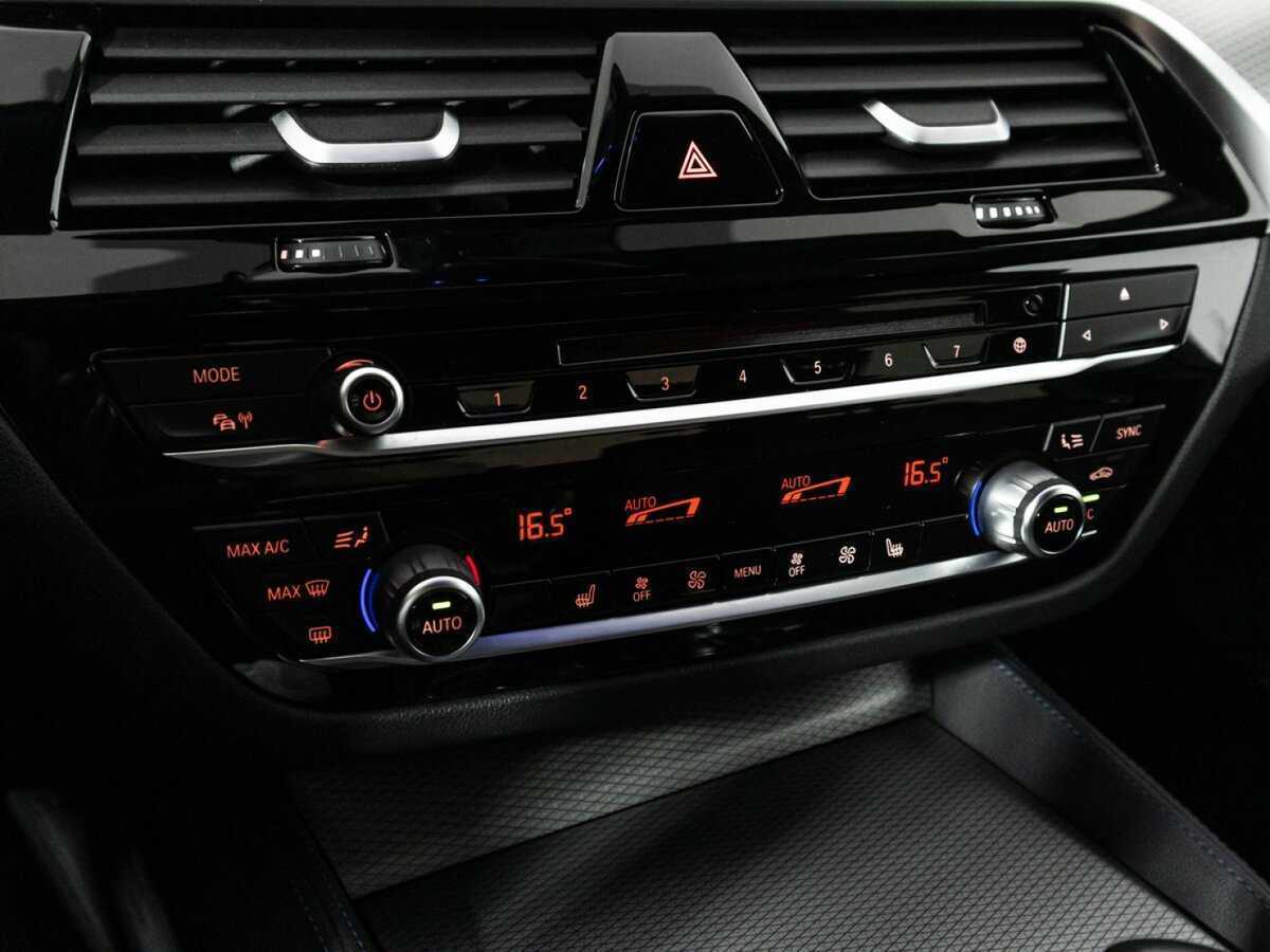 Купить BMW 5 серии 530i xDrive, 2019, 76 133 км, фото №22