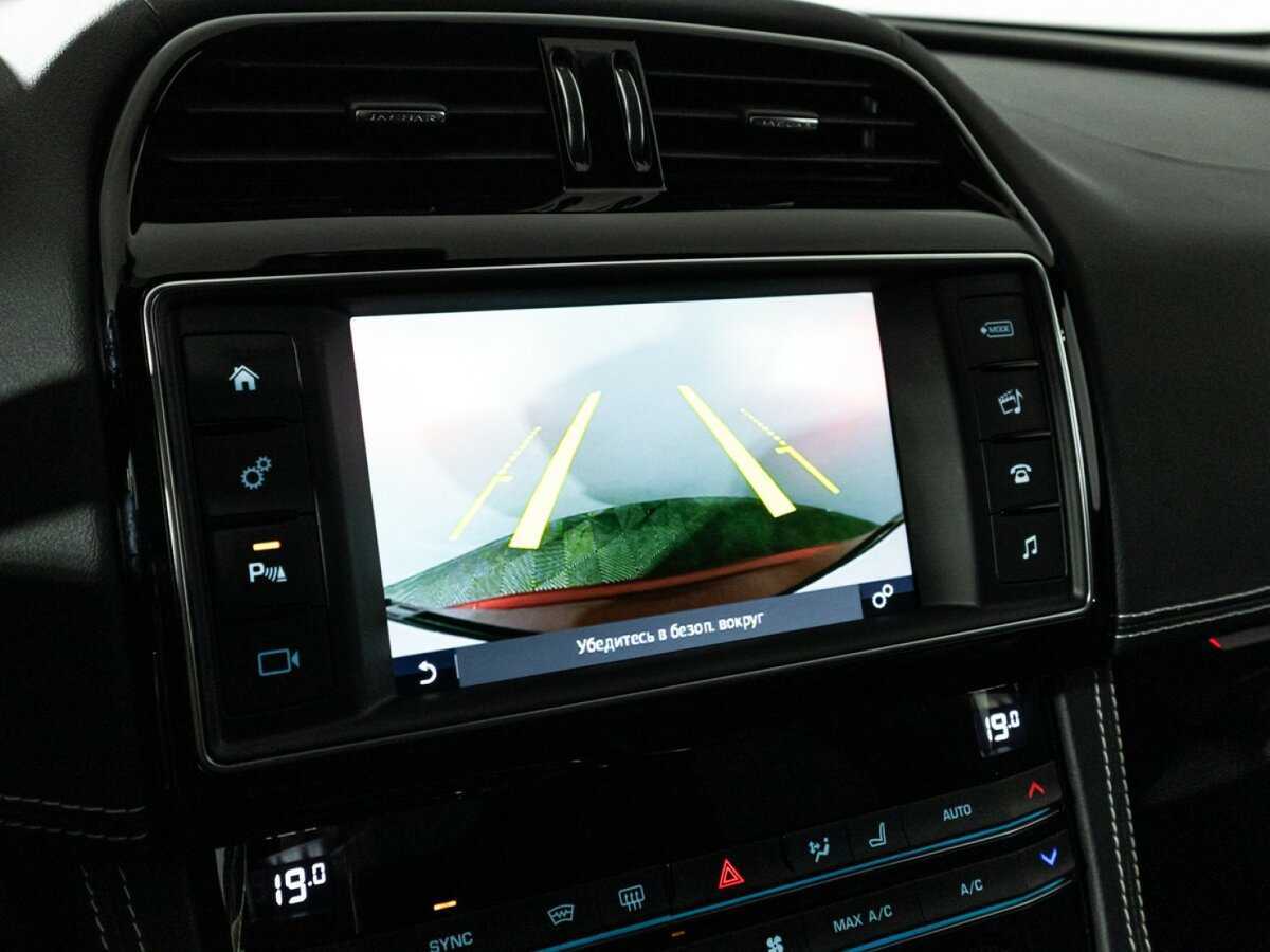 Купить Jaguar F-Pace, 2018, 30 961 км, фото №20