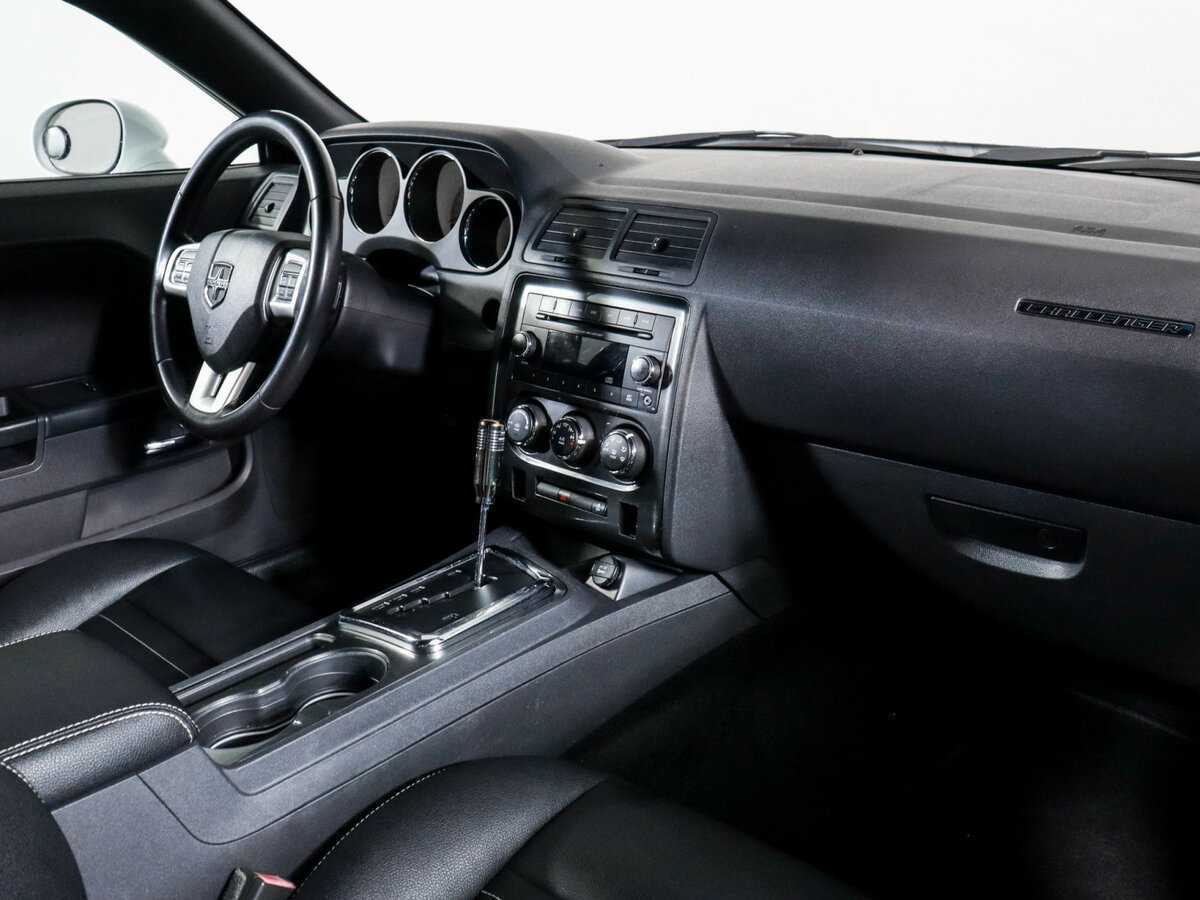 Купить Dodge Challenger, 2013, 120 538 км, фото №6
