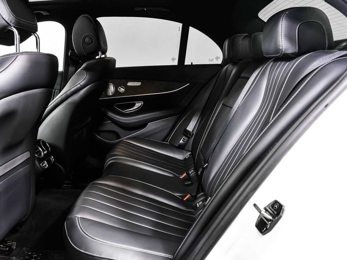 Купить Mercedes-Benz E-Класс 300 e, 2022, 26 355 км, фото №13
