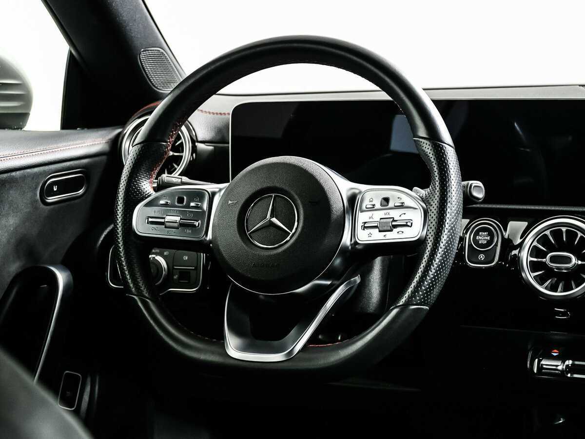 Купить Mercedes-Benz CLA 200, 2020, 56 170 км, фото №12
