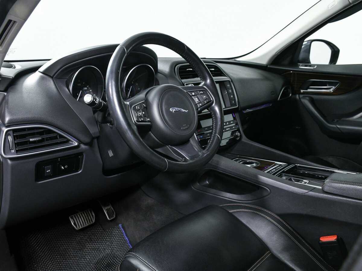 Купить Jaguar F-Pace, 2017, 100 248 км, фото №10