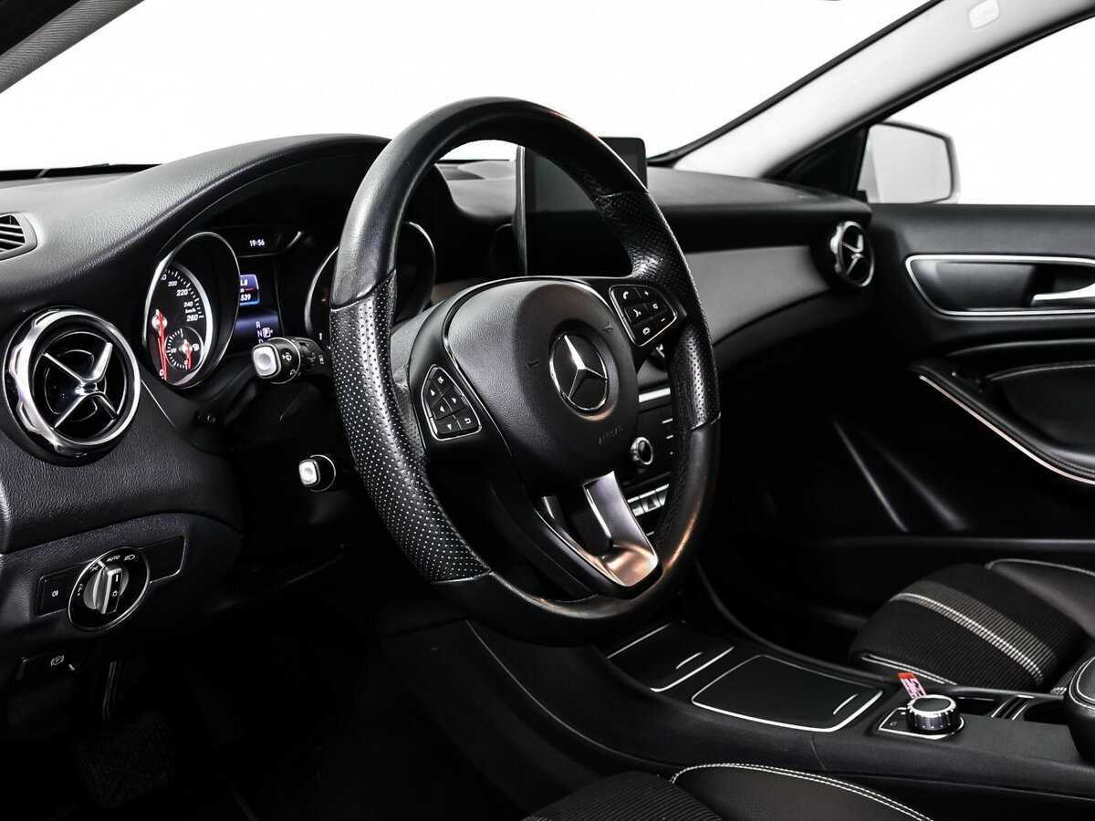 Купить Mercedes-Benz GLA 200, 2018, 53 539 км, фото №12