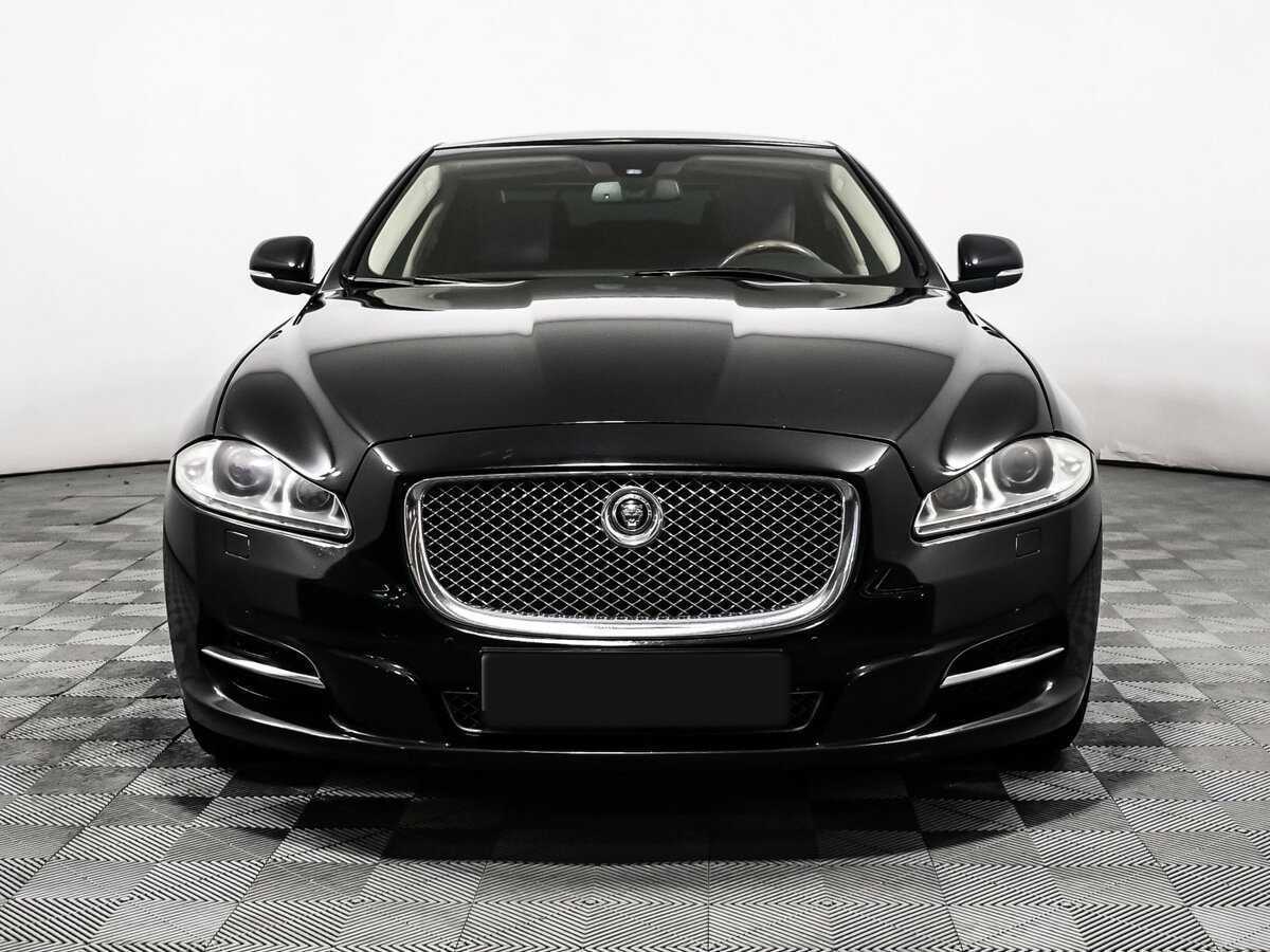 Jaguar XJ