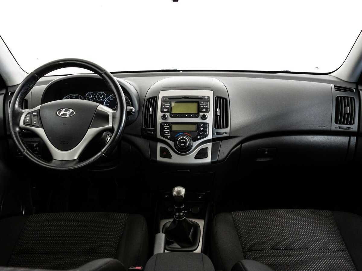 Купить Hyundai i30, 2009, 203 211 км, фото №8