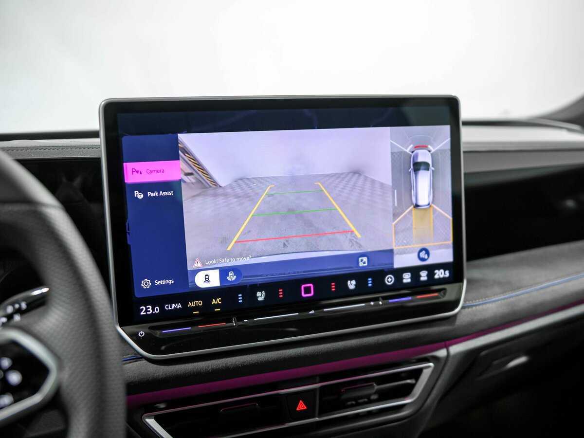 Купить Volkswagen Tiguan L Pro, 2024, 230 км, фото №13