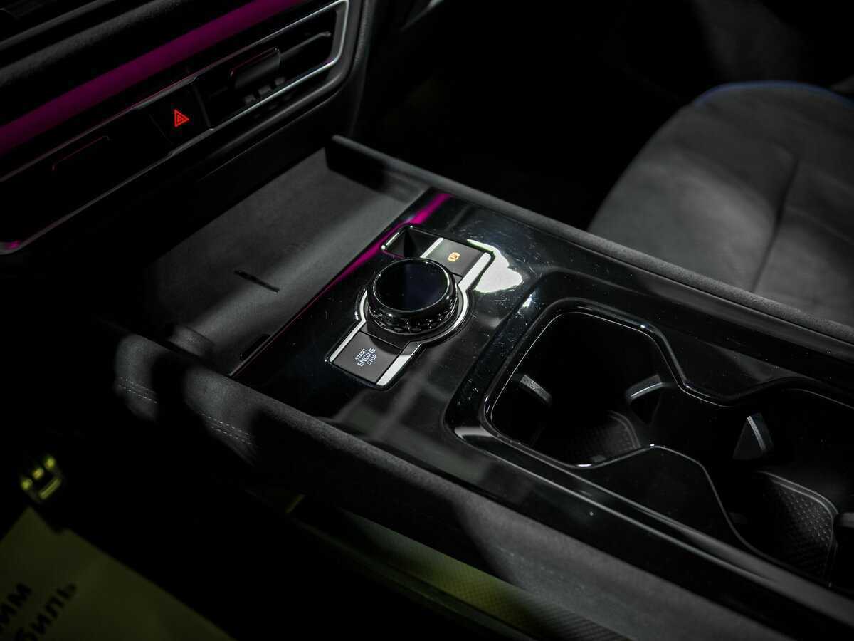 Купить Volkswagen Tiguan L Pro, 2024, 230 км, фото №14