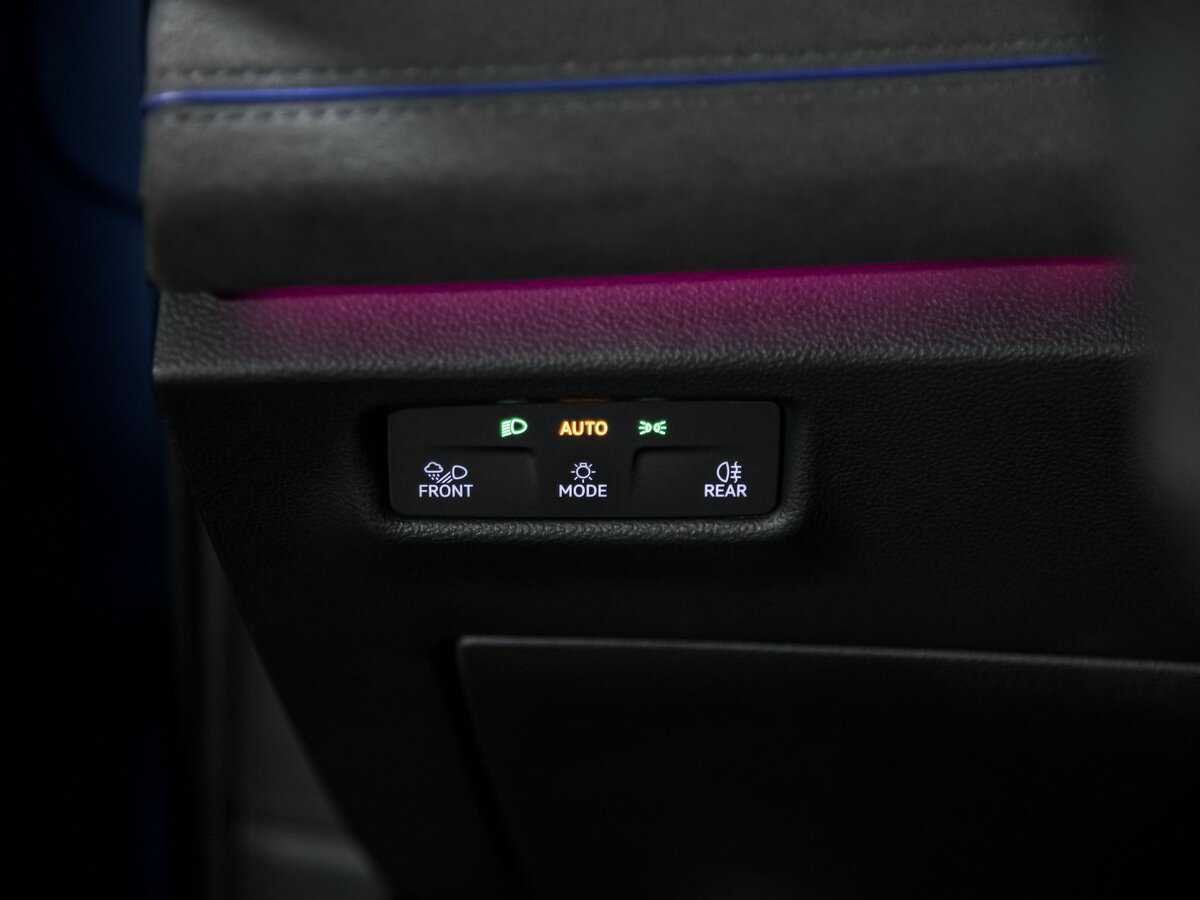 Купить Volkswagen Tiguan L Pro, 2024, 230 км, фото №17