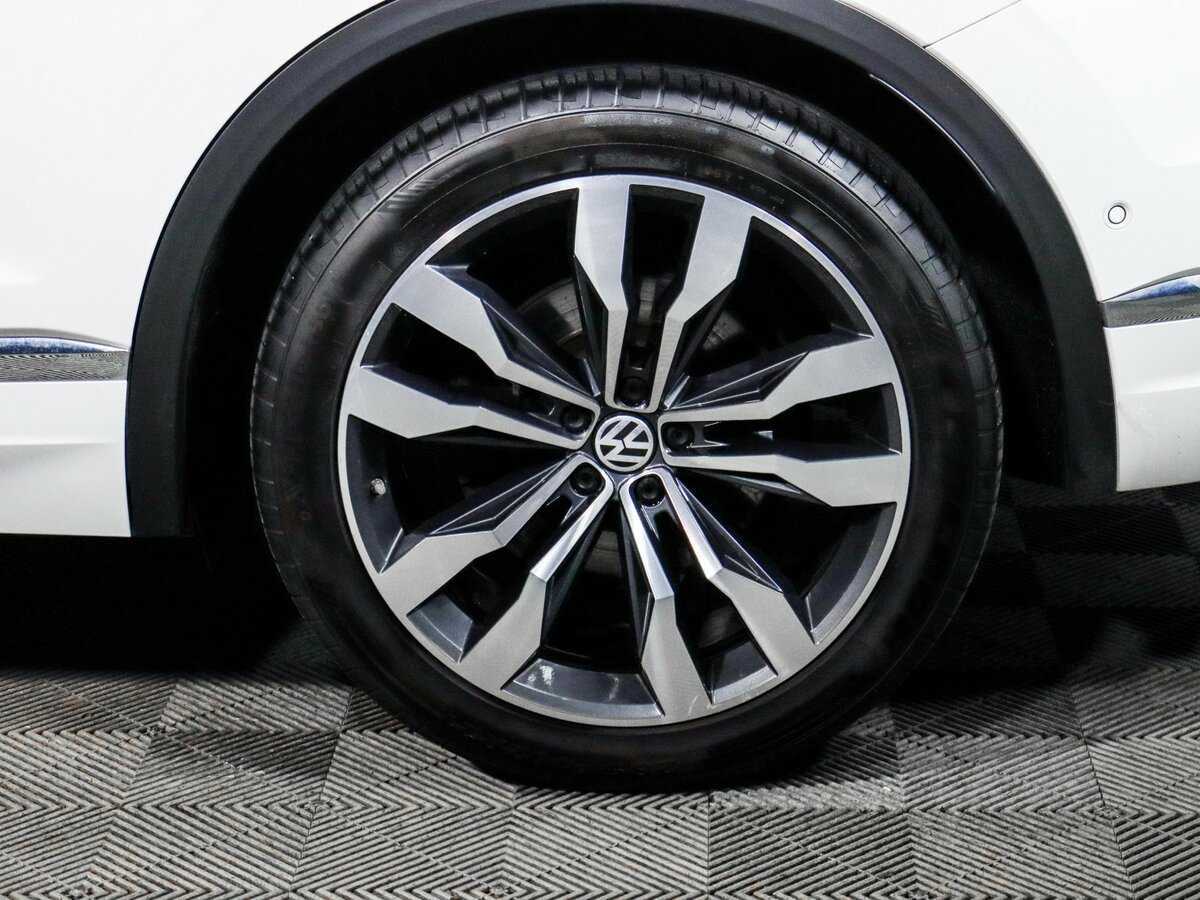 Купить Volkswagen Touareg, 2019, 99 162 км, фото №15