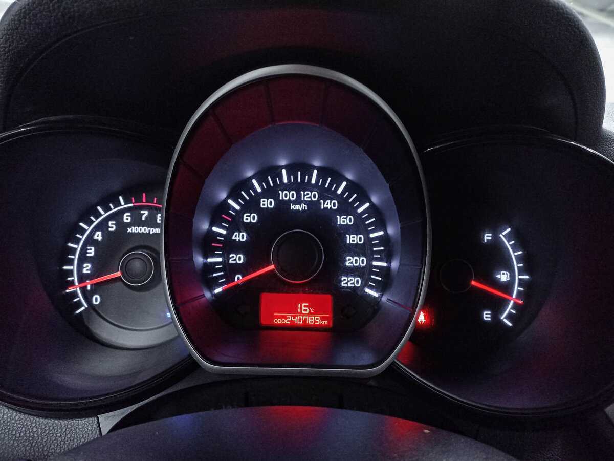 Купить Kia Rio, 2014, 240 791 км, фото №13