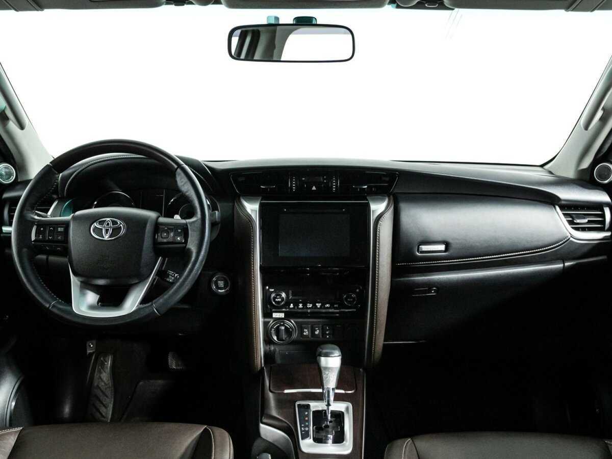 Купить Toyota Fortuner, 2017, 75 000 км, фото №13