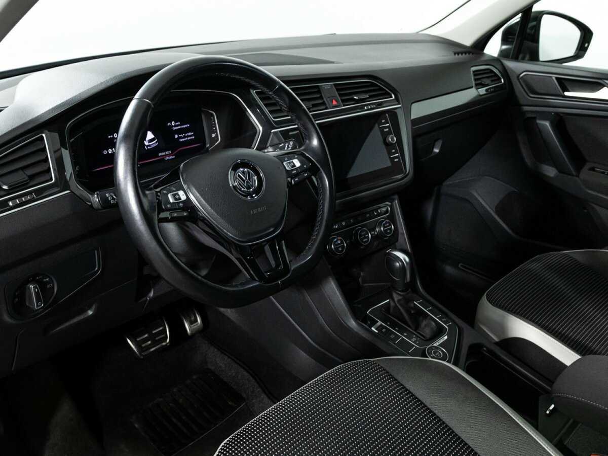 Купить Volkswagen Tiguan, 2019, 129 327 км, фото №11