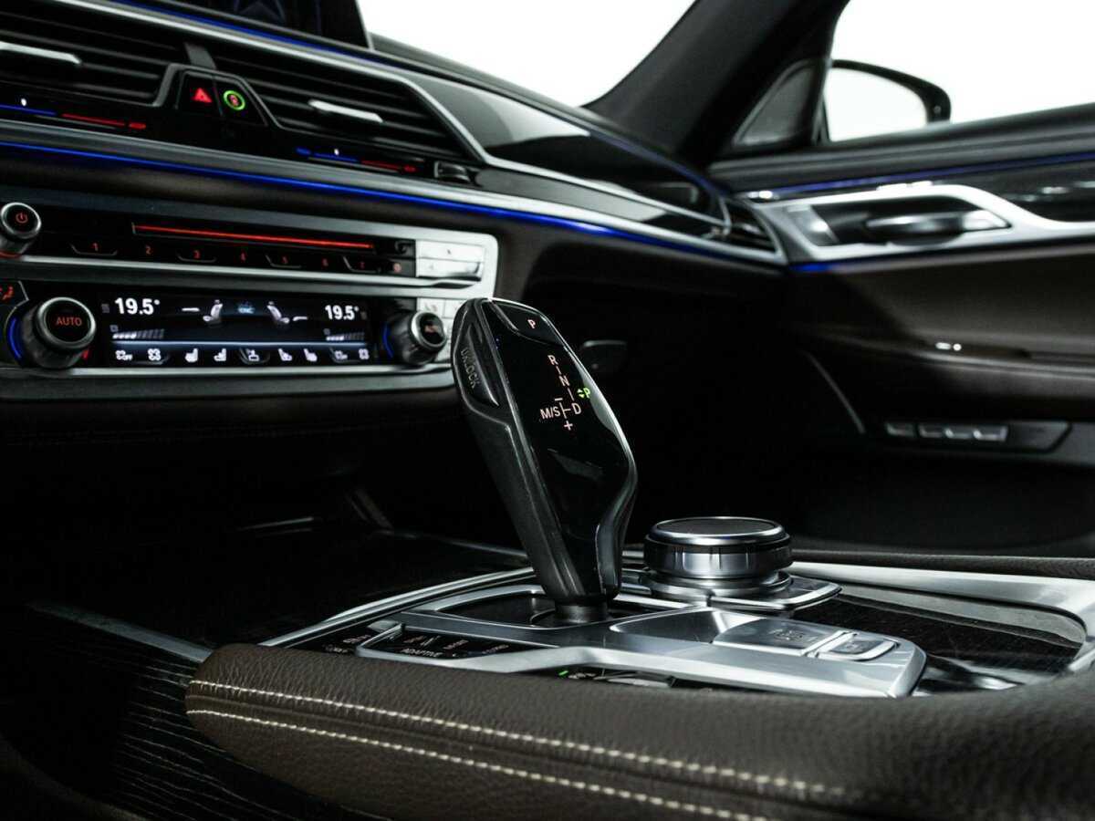 Купить BMW 7 серии 730d xDrive, 2016, 145 983 км, фото №24