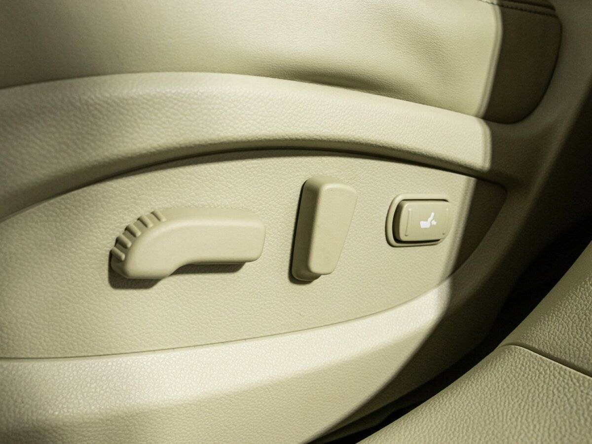 Купить Infiniti FX30d, 2012, 132 395 км, фото №16