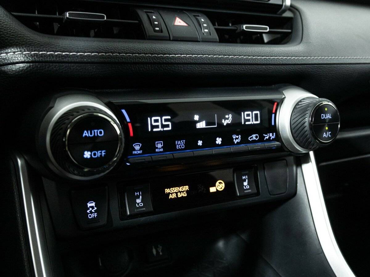 Купить Toyota RAV4, 2020, 70 314 км, фото №18