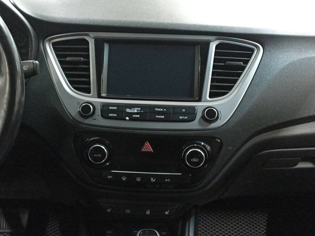 Купить Hyundai Solaris, 2019, 170 002 км, фото №15