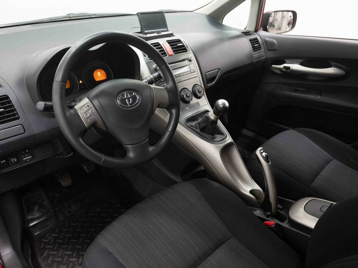 Купить Toyota Auris, 2008, 202 081 км, фото №7