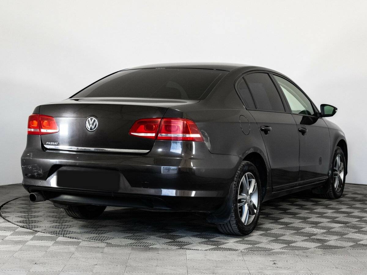 Купить Volkswagen Passat, 2011, 298 479 км, фото №4