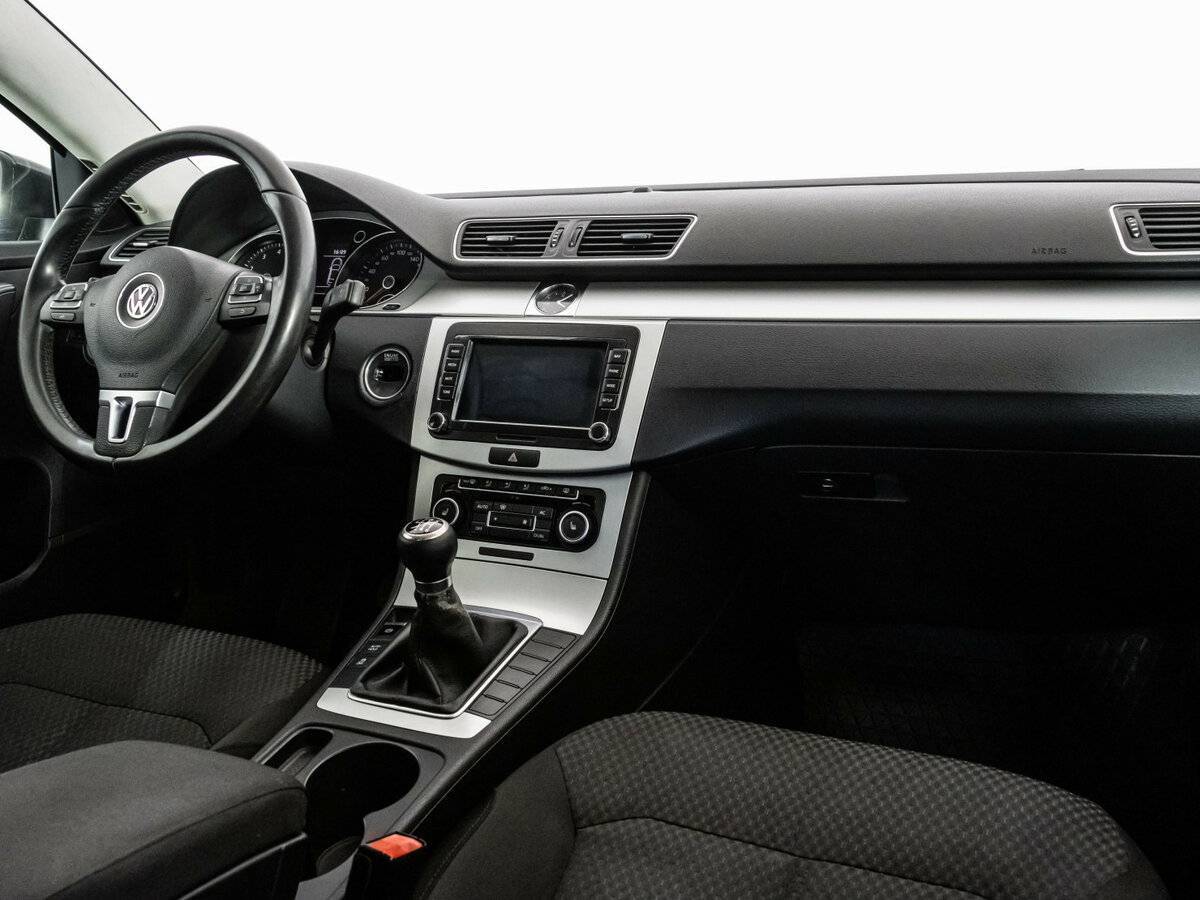 Купить Volkswagen Passat, 2011, 298 479 км, фото №7