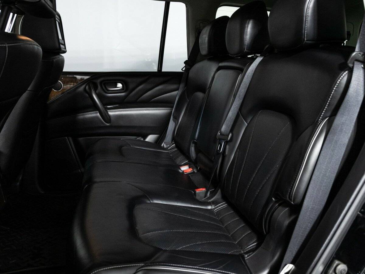 Купить Infiniti QX80, 2017, 129 877 км, фото №8
