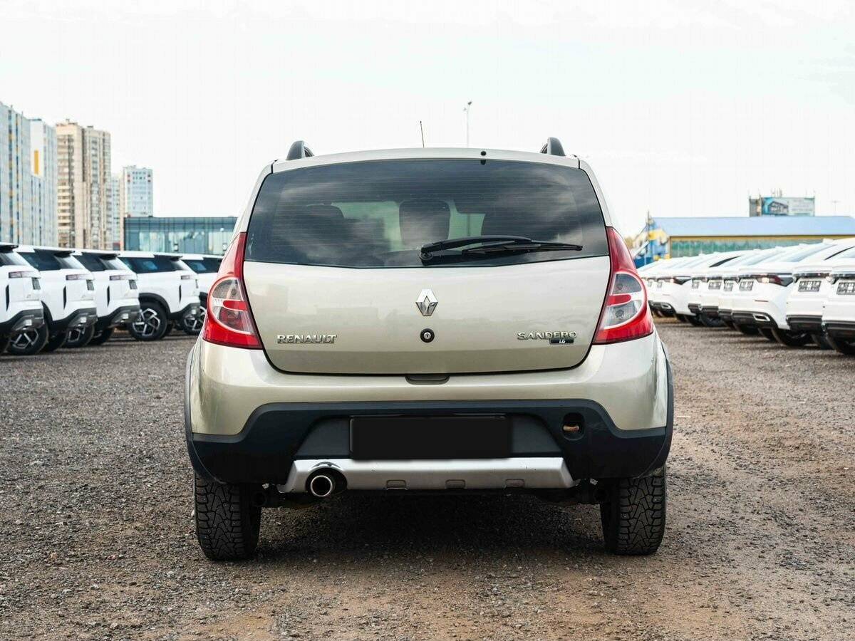 Купить Renault Sandero Stepway, 2011, 308 000 км, фото №5