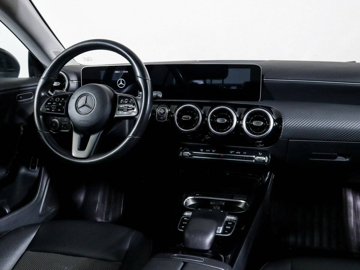 Купить Mercedes-Benz CLA 200, 2019, 112 103 км, фото №12