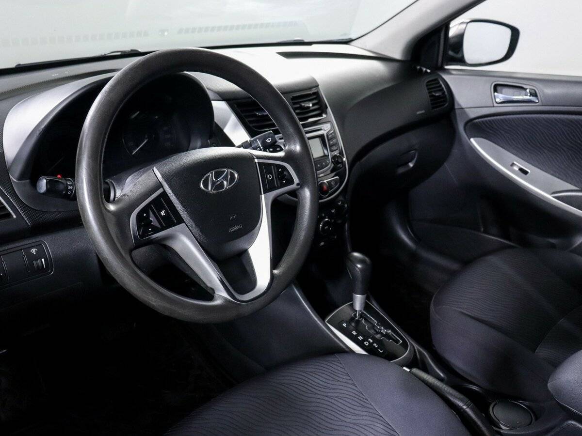 Купить Hyundai Solaris, 2011, 317 869 км, фото №12